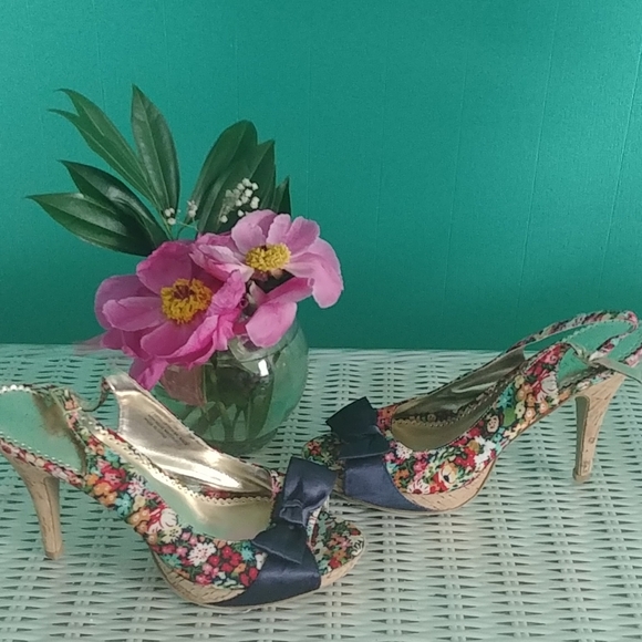 Rampage Multi Colored Flowered Sling Back Heels - Picture 8 of 9